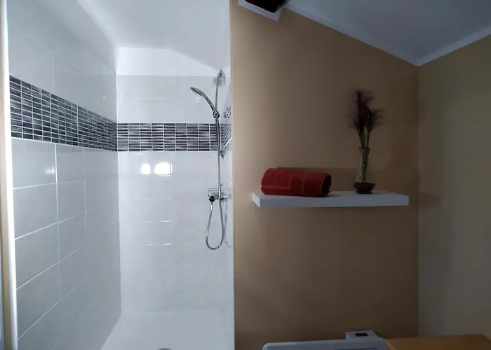 Lucinkas 펜션 La Tour-sur-Orb