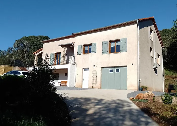 Lucinkas La Tour-sur-Orb